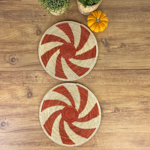 El Yapımı Desenli 2’li Hasır Supla Seti 30cm Çap – Amerikan Servis, Dayanıklı Örgü, Modern Rustik Masa Dekoru - Sodecoration