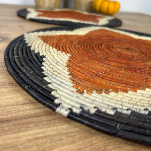 El Yapımı Desenli 2’li Hasır Supla Seti 30cm Çap – Amerikan Servis, Dayanıklı Örgü, Modern Rustik Masa Dekoru - 2