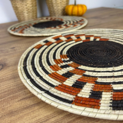 El Yapımı Desenli 2’li Hasır Supla Seti 30cm Çap – Amerikan Servis, Dayanıklı Örgü, Modern Rustik Masa Dekoru - 2