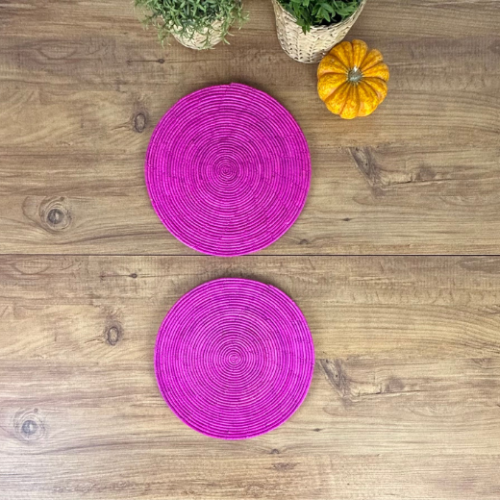 El Yapımı Pembe 2’li Hasır Supla Seti 30cm Çap – Amerikan Servis, Dayanıklı Örgü, Modern Rustik Masa Dekoru
