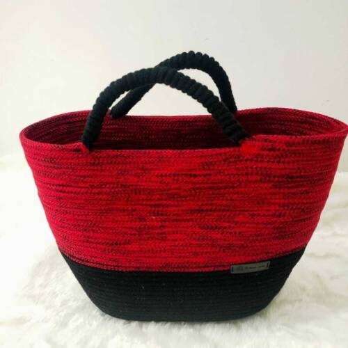 Kırmızı Siyah El Çantası