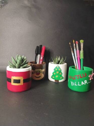 Yeni Yıl Saksı Ve Kalemlik